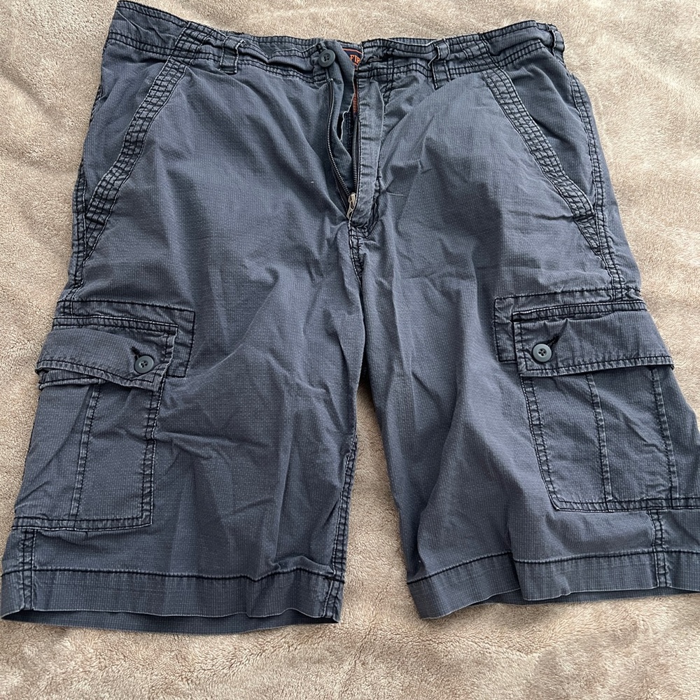 WEAR FIRST MAN’SHORT